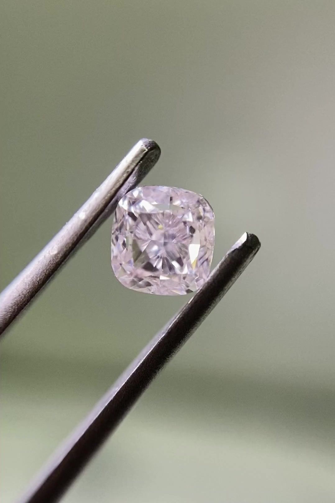 Diament 0.4 ct Very Light Pink/SI2