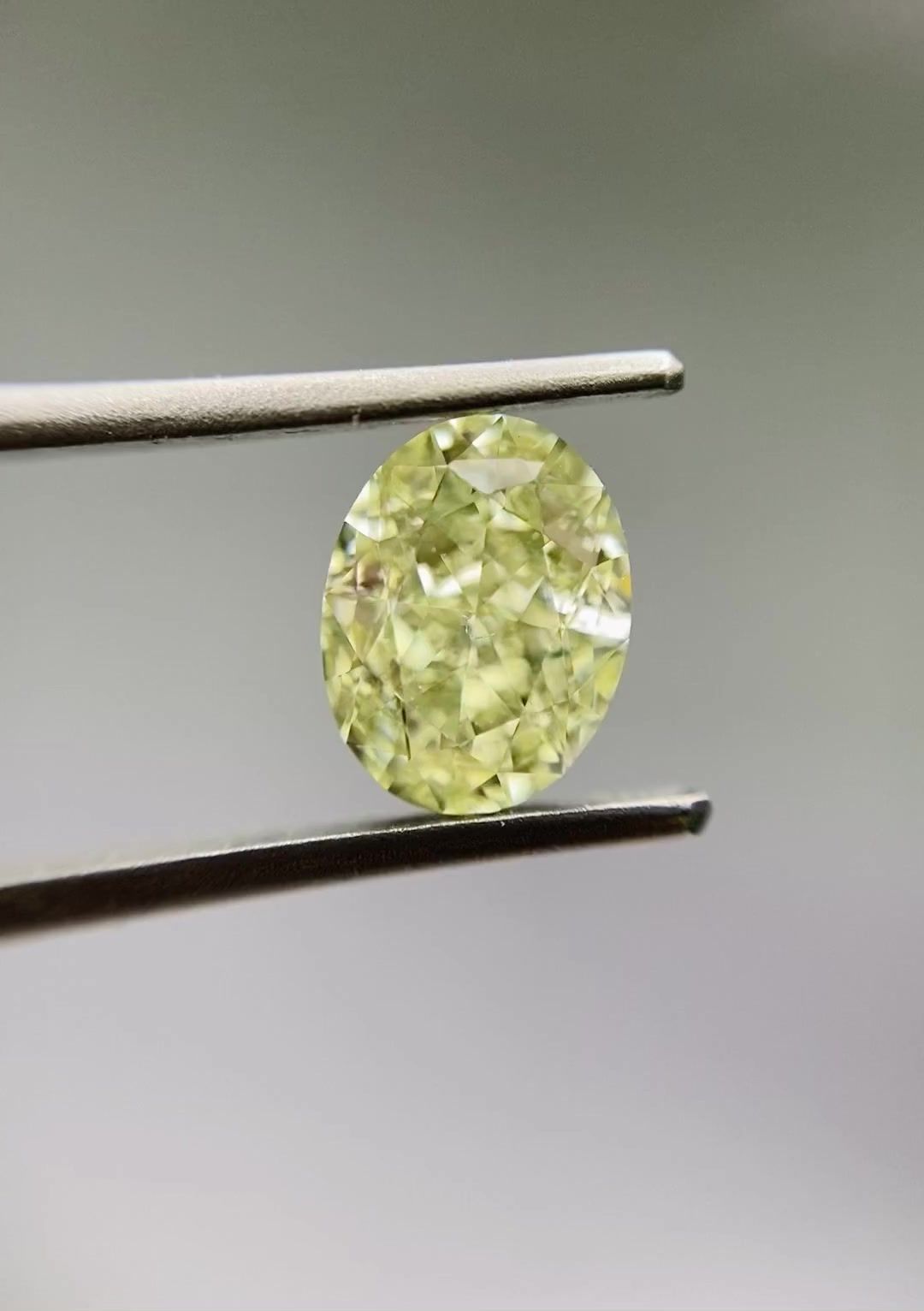 Diament 1.0 ct Fancy Light Yellow/SI1