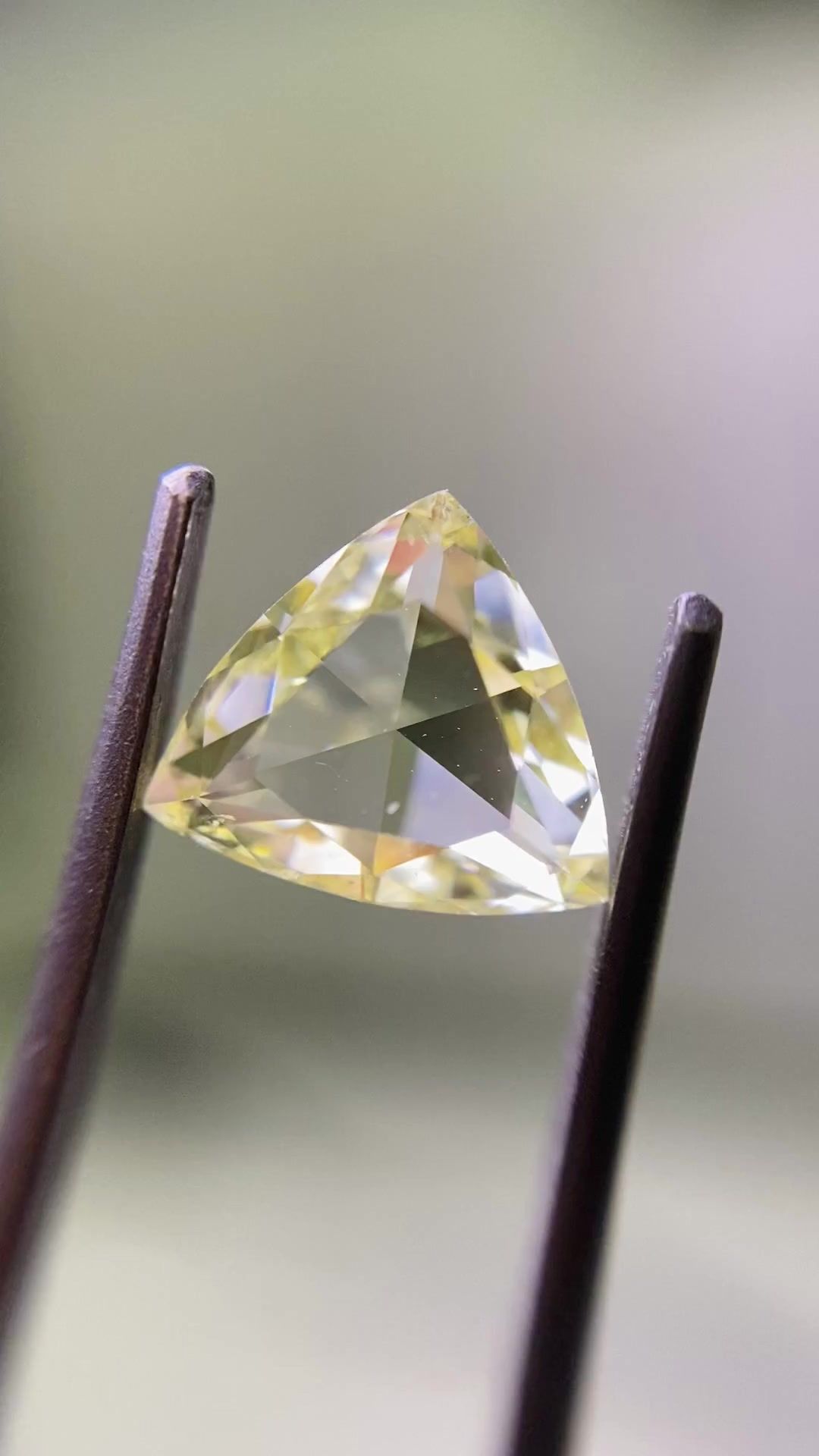 1.01 ct Triangular Diamond