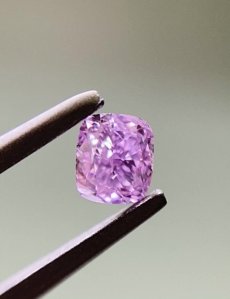 Diament 0.24 ct Fancy Intense Pink Purple/I1