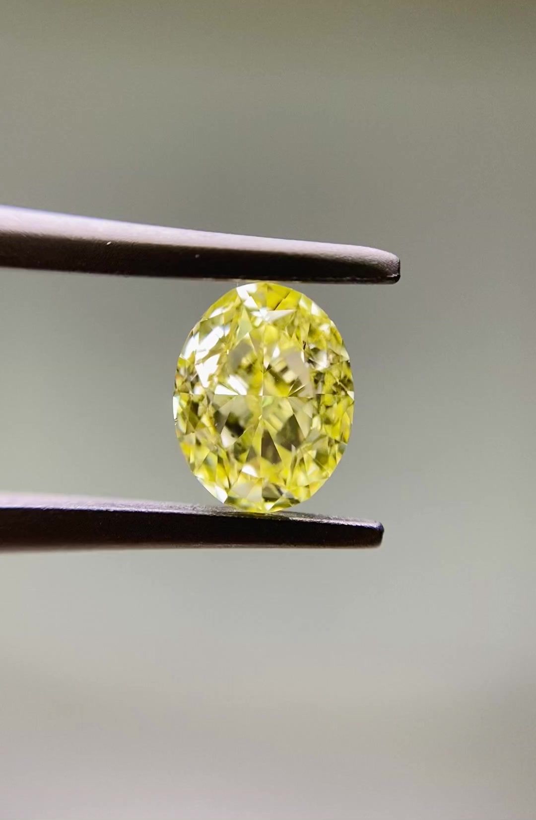 Diament 1.0 ct Fancy Yellow/SI1
