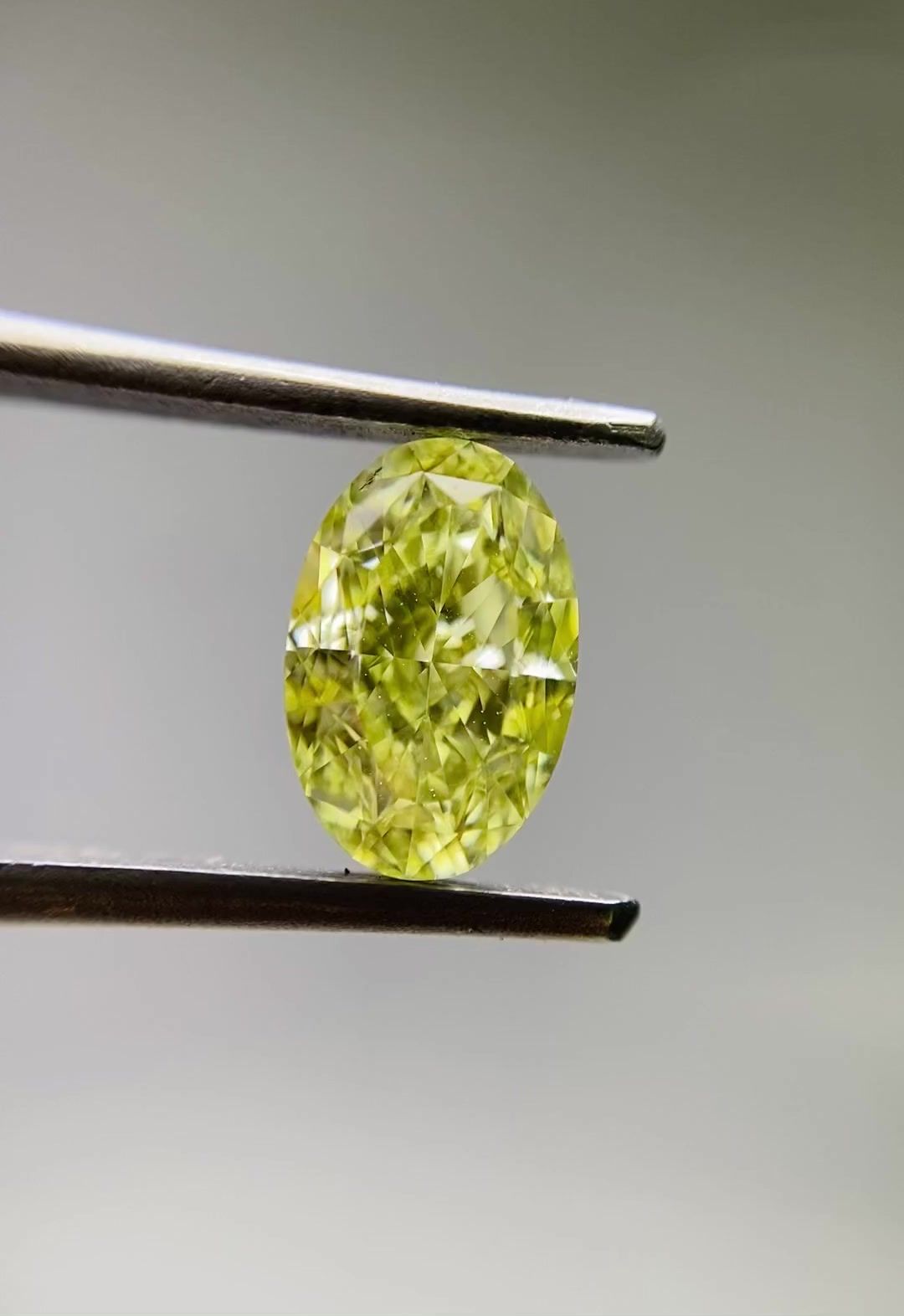 Diament 1.01 ct Fancy Yellow/SI1