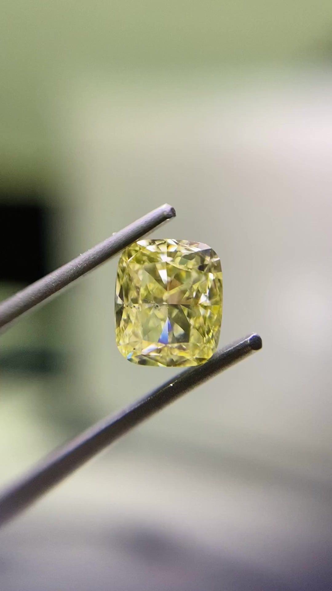 Diament 1.0 ct Fancy Brownish Greenish Yellow/SI2
