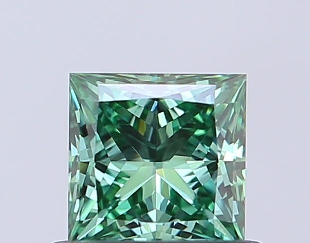 0.52 CT Fancy Vivid Green PRINCESS
