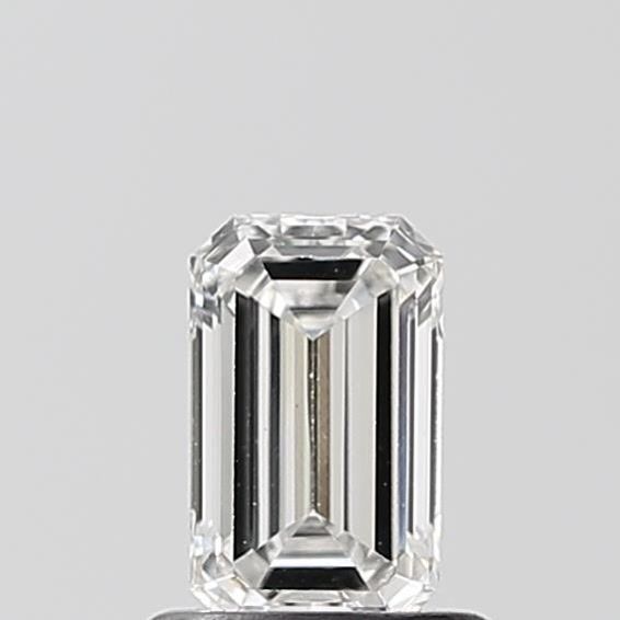 0.66 ct Emerald diamond