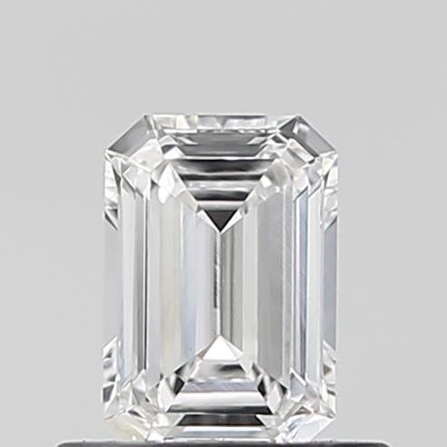 0.46 ct lab-grown Emerald Diamond