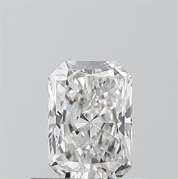 0.46 ct lab-grown Radiant Diamond