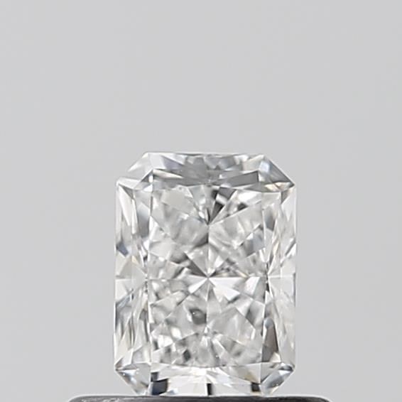 0.47 ct lab-grown Radiant Diamond