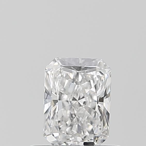 0.47 ct lab-grown Radiant Diamond