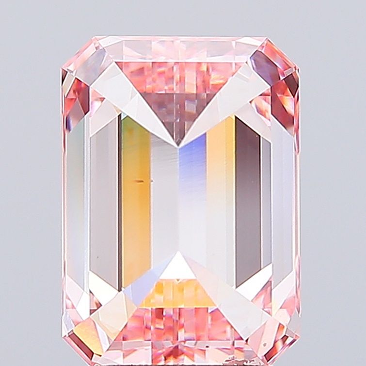 3.92 ct Emerald diamond