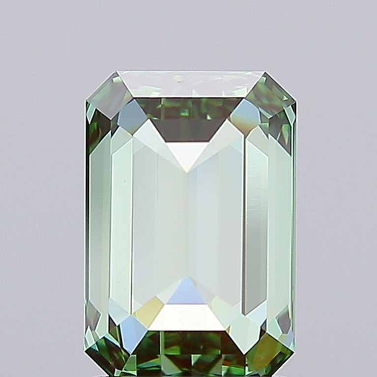 2.56 ct Emerald diamond