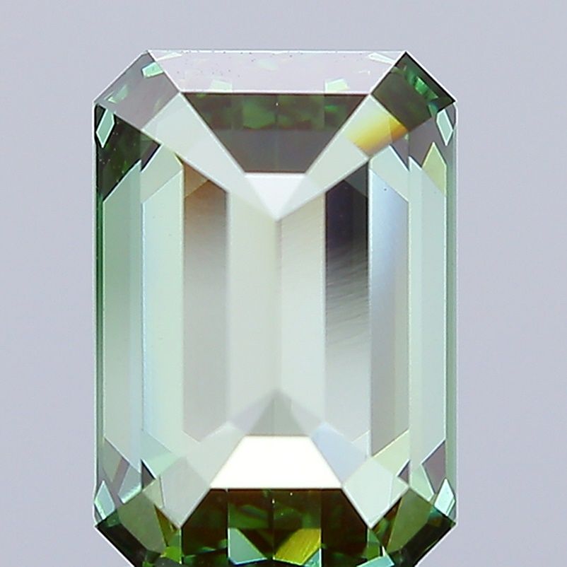3.03 ct Emerald diamond