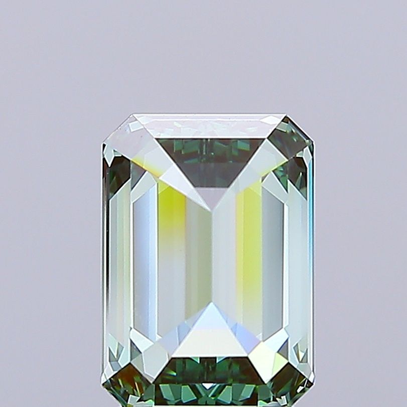 3.04 ct Emerald diamond