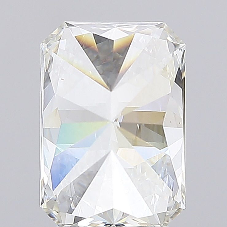 3.56 ct Radiant diamond
