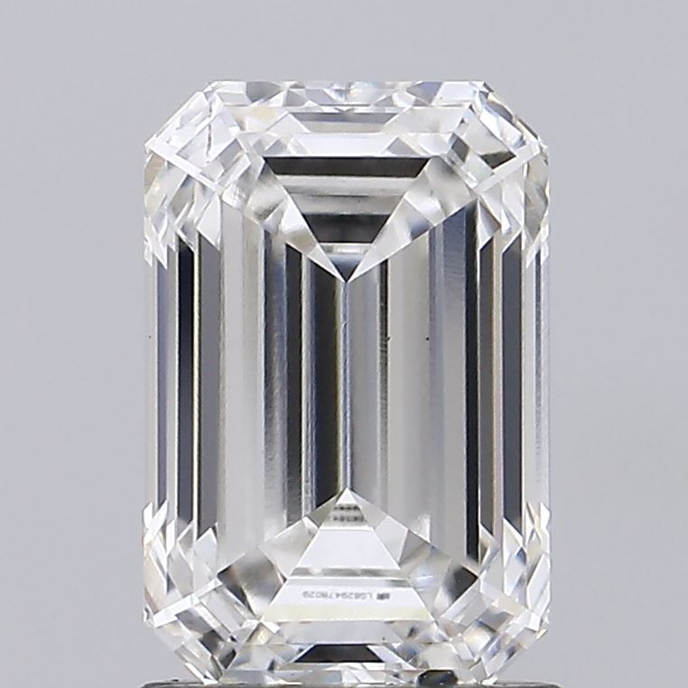1.55 ct lab-grown Emerald Diamond