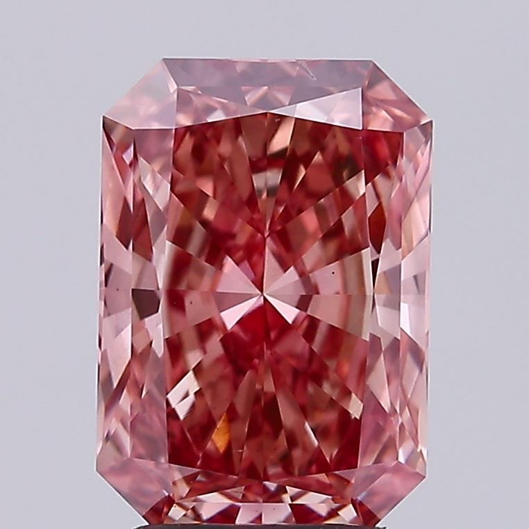 2.56 ct Radiant diamond
