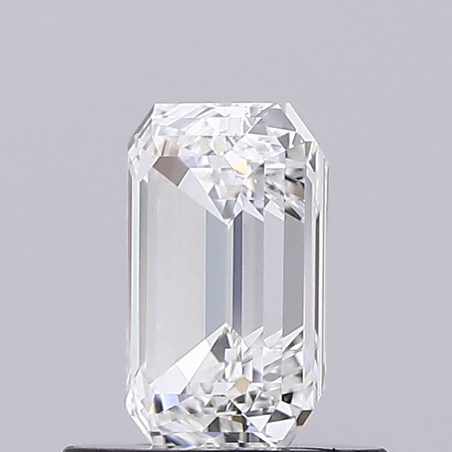 0.91 ct. emerald Lab Grown Diamond front image