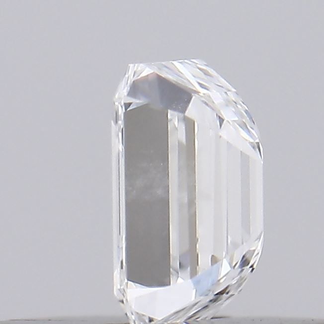 0.26 ct Emerald Diamond