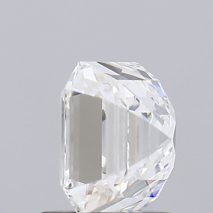 1.6 ct lab-grown Square emerald Diamond