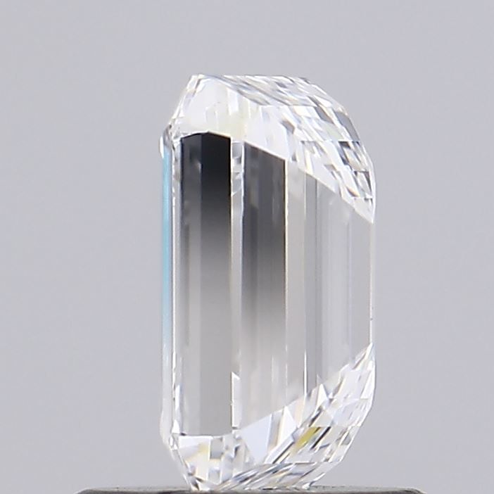 1.05 ct. emerald Lab Grown Diamond front image