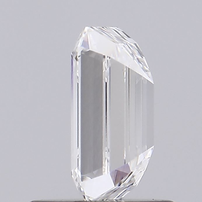 0.90 ct. emerald Lab Grown Diamond front image