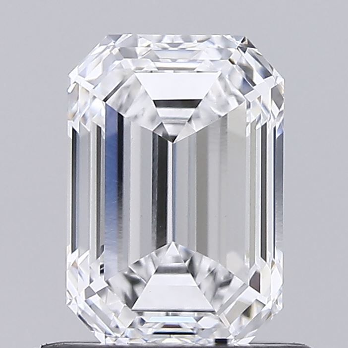1.00 ct. emerald Lab Grown Diamond front image