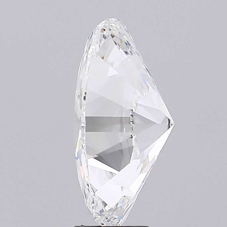 7.60 ct. oval Lab Grown Diamond front image