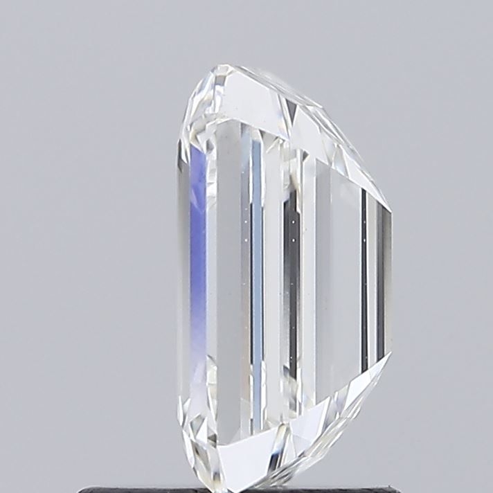1.52 ct. emerald Lab Grown Diamond front image