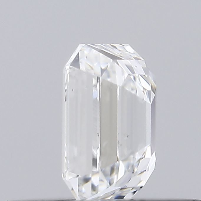 0.3 ct Emerald Diamond