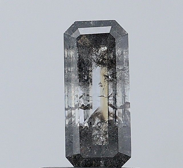 Diament 0.61 ct Fancy Salt and Pepper/I3