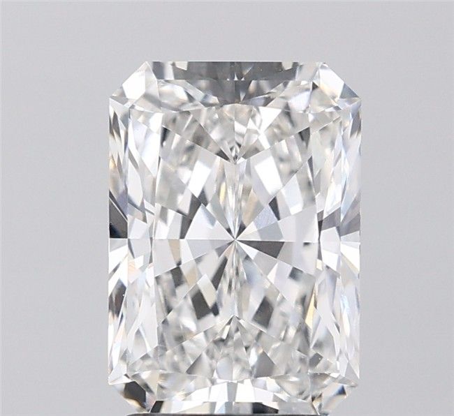 3.11 ct Radiant diamond