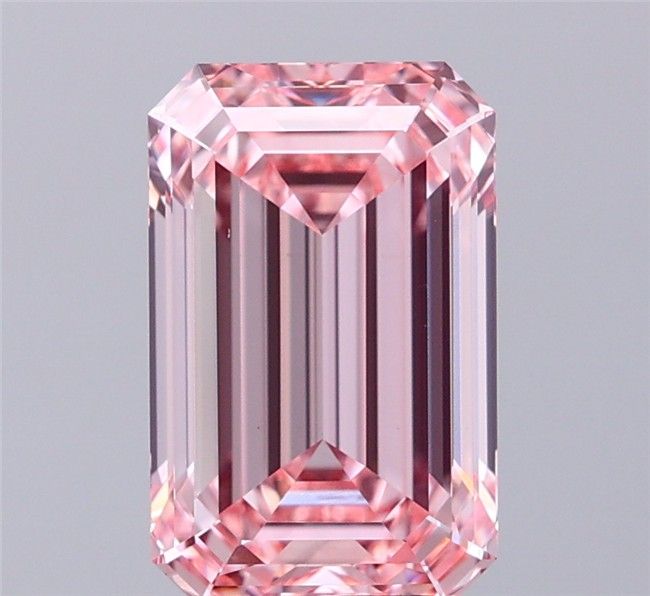 3.50 ct Emerald diamond