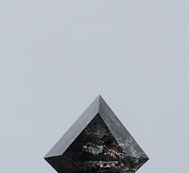 Diament 0.64 ct Fancy Salt and Pepper/I3