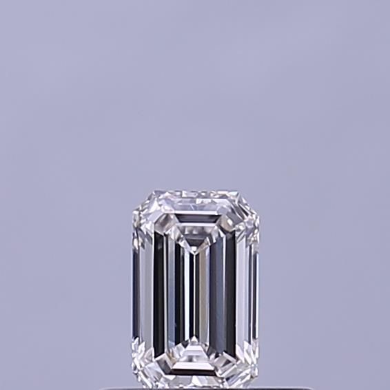 0.34ct Emerald diamond