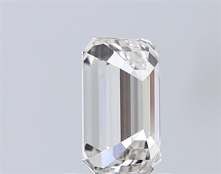 1.12 ct Emerald diamond