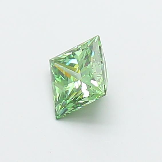 0.5 CT Fancy Vivid Green PRINCESS