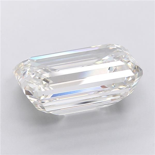 15.18 ct. emerald Lab Grown Diamond front image