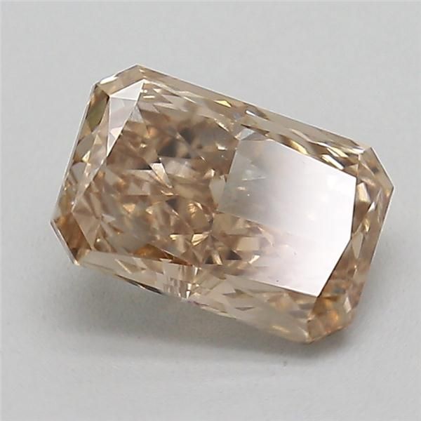 1.04 ct Radiant diamond