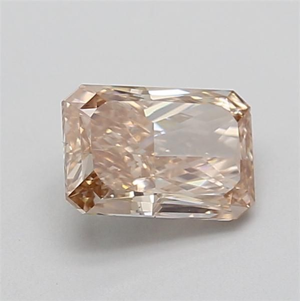 1.04 ct Radiant diamond