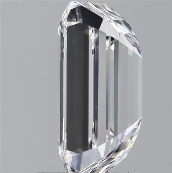 2.56 ct. emerald Lab Grown Diamond front image