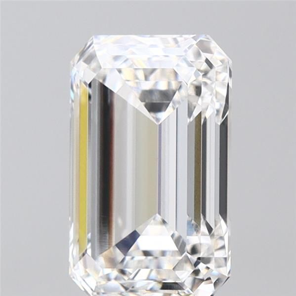 3.10 ct Emerald diamond