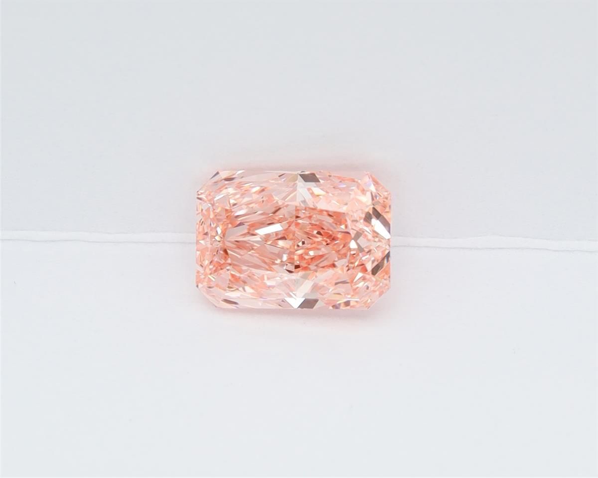 1.56 ct Radiant diamond