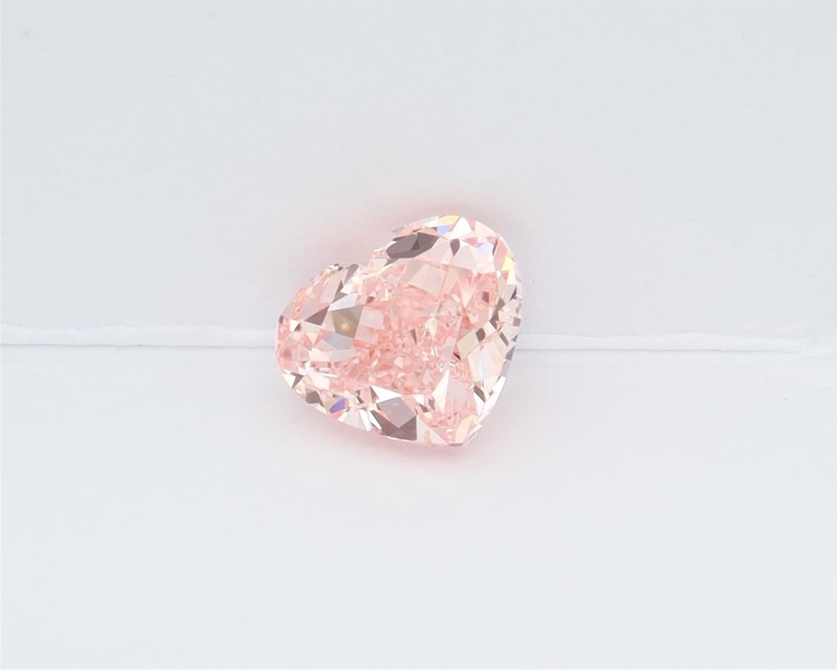1.07 ct Heart diamond