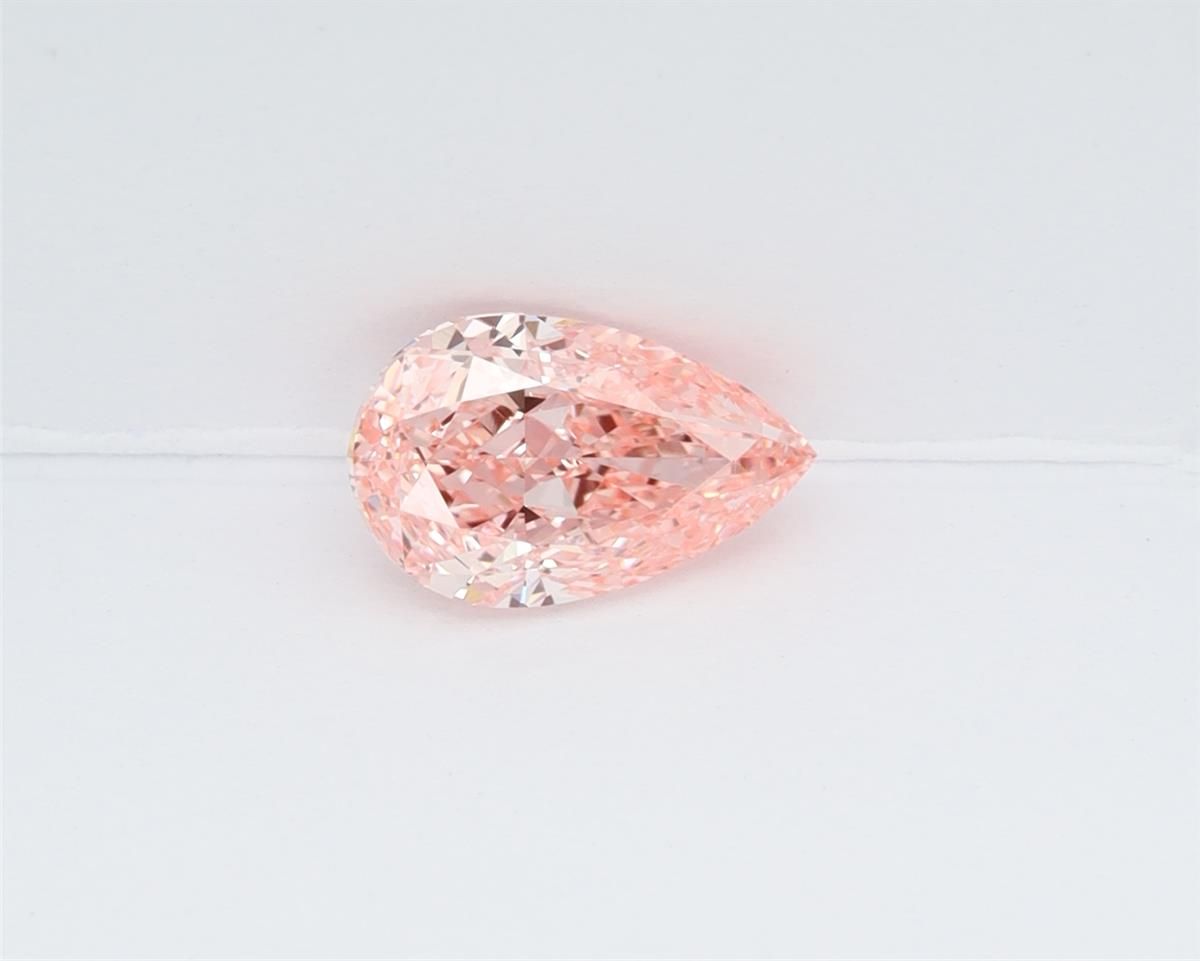 1.04 CT Fancy Vivid Pink PEAR
