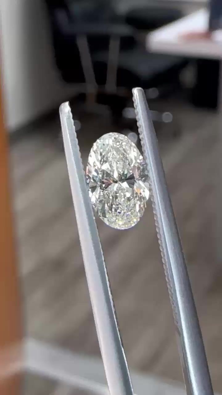 0.71ct Oval diamond