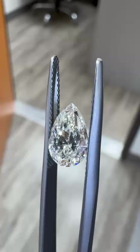 2.01ct Pear diamond