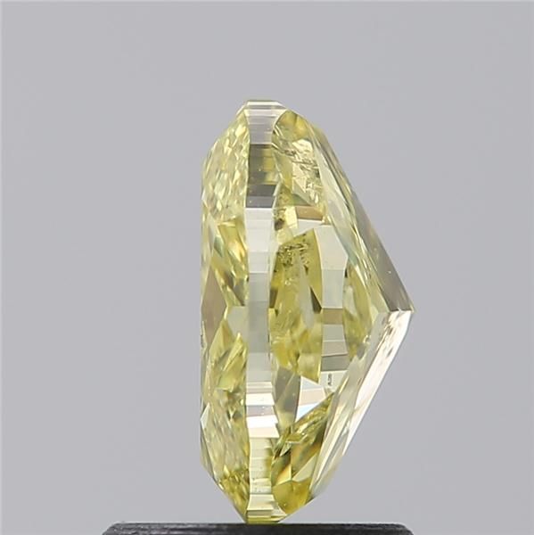 Diament 1.51 ct Fancy Intense Yellow/I1