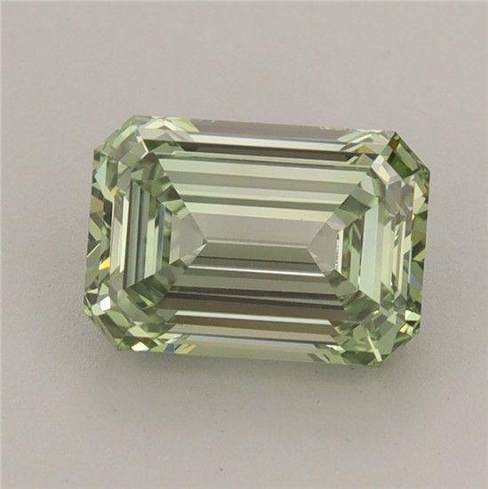 1.73 ct Emerald diamond