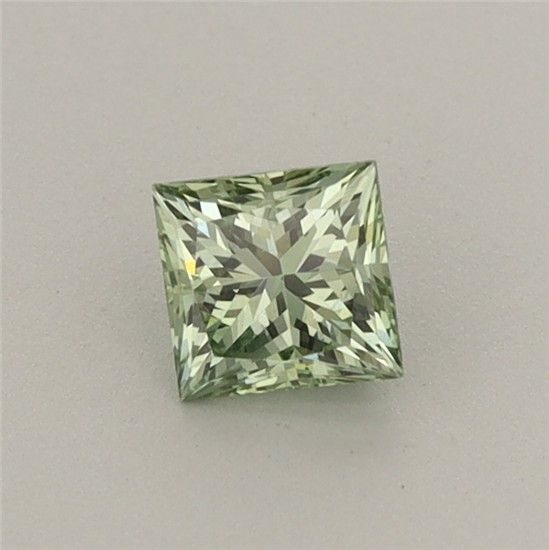 0.41 CT Fancy Vivid Green PRINCESS