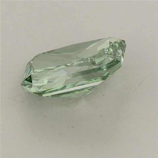 0.76 CT Fancy Vivid Green RADIANT